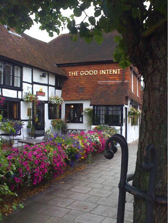 The Good Intent Hotel Petersfield Bagian luar foto